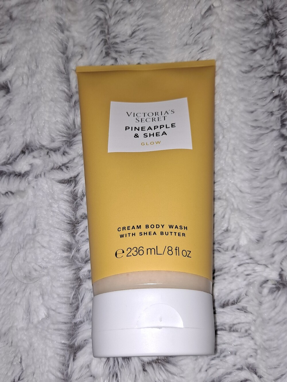 Victoria's Secret Pineapple And Shea Glow Cream Body Wash New